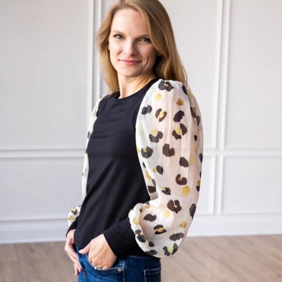 Grace & Emma - Leopard Dream Balloon Sleeve Top - Small - Picture 1 of 3